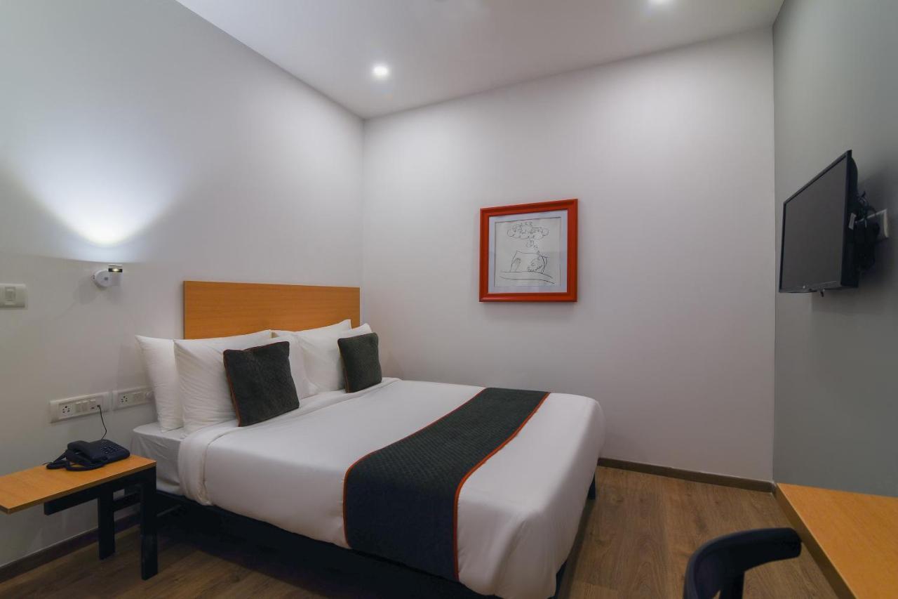 Super Townhouse Spruce Hotels Bellandur Bangalore Luaran gambar